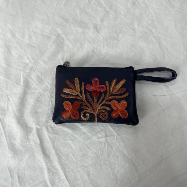 zip-leather-pouch