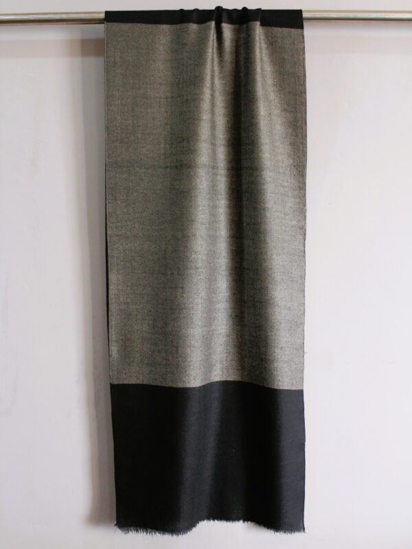 Black–Grey Dual Tone Warm Wool Muffler