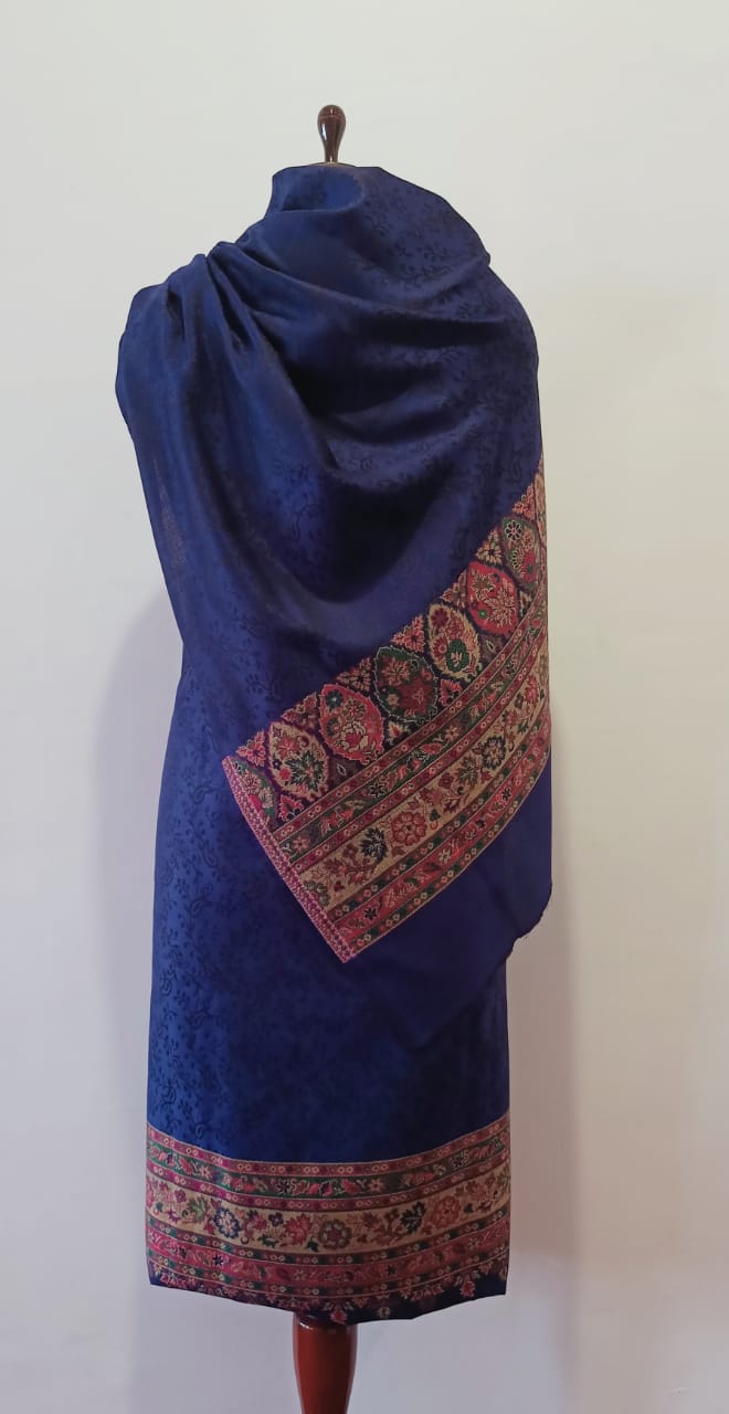 Woolen Suit Set unstitched with Palla Stole - Image 5