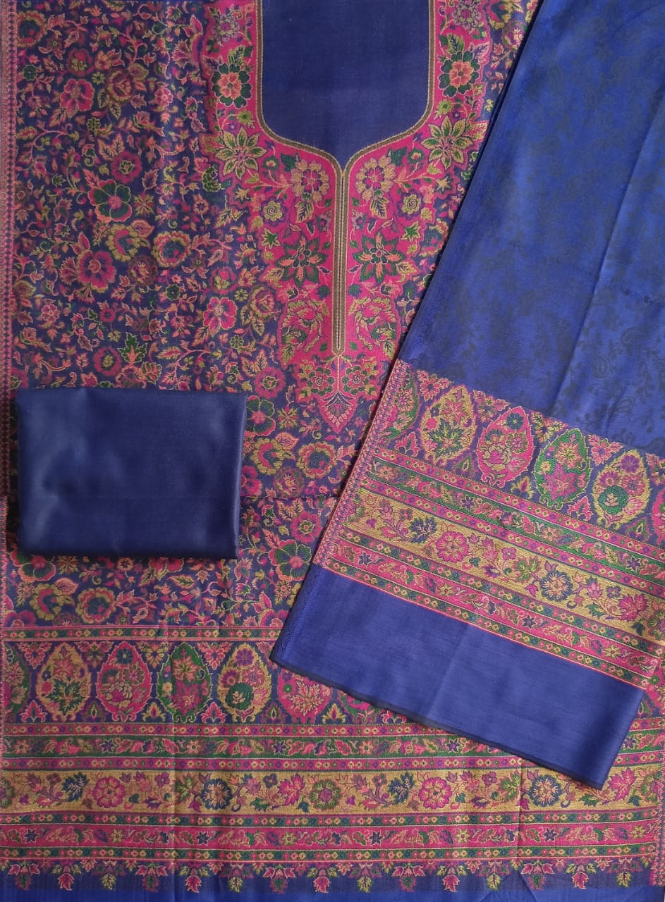 Woolen Suit Set unstitched with Palla Stole - Image 4