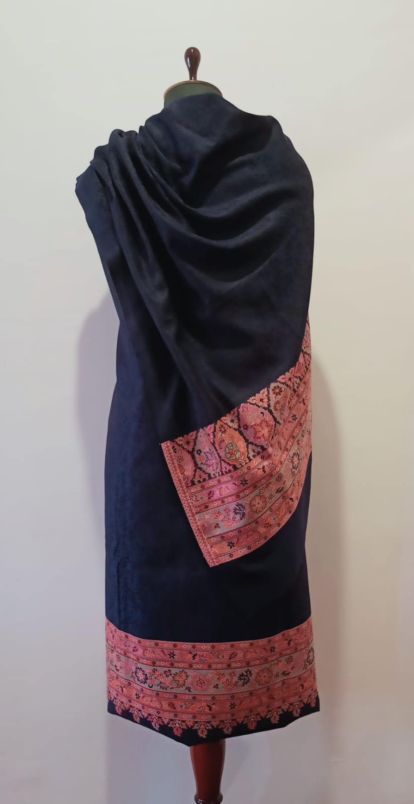 Woolen Suit Set unstitched with Palla Stole - Image 5