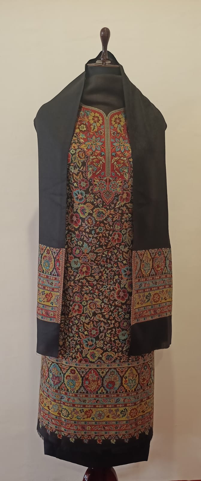 Woolen Suit Set unstitched with Palla Stole