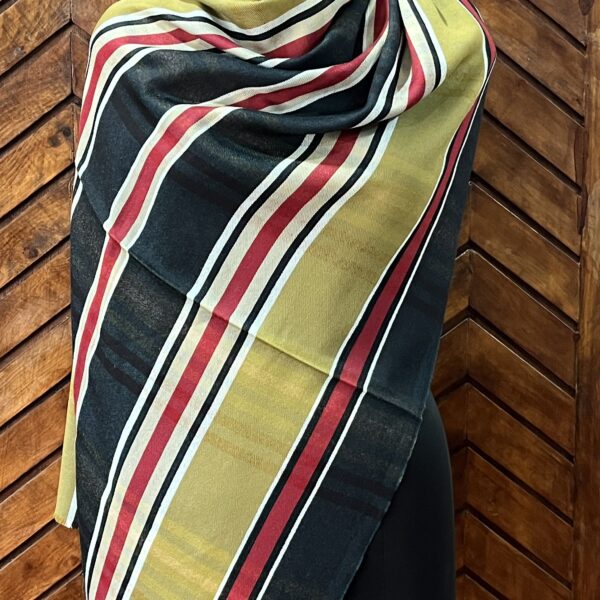 wool-designer-stole-black-red