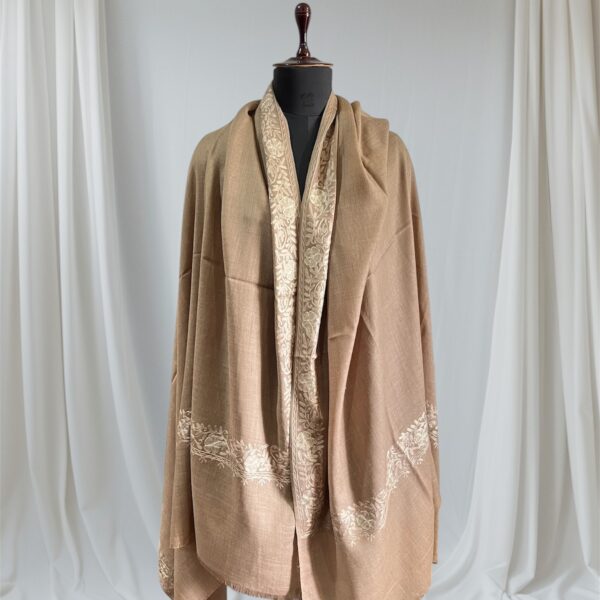 fine-wool-blend-aari-shawl-latte-cream