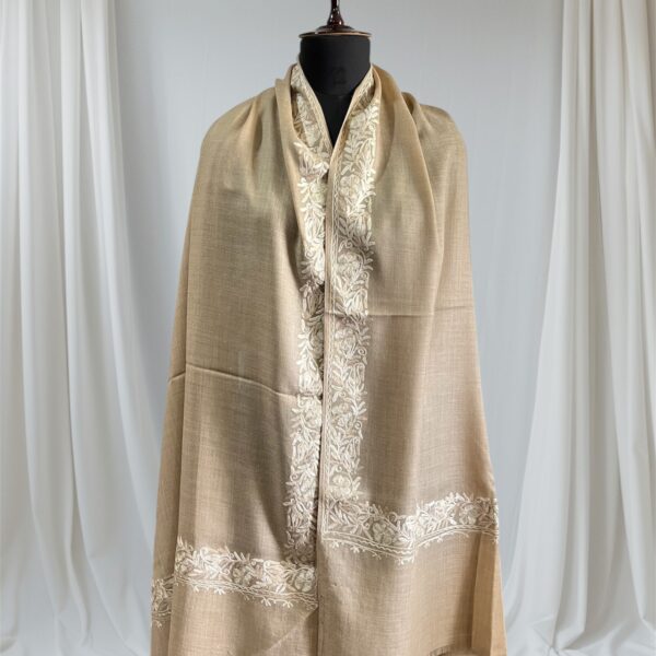 ffine-wool-blend-aari-shawl-snow-latte