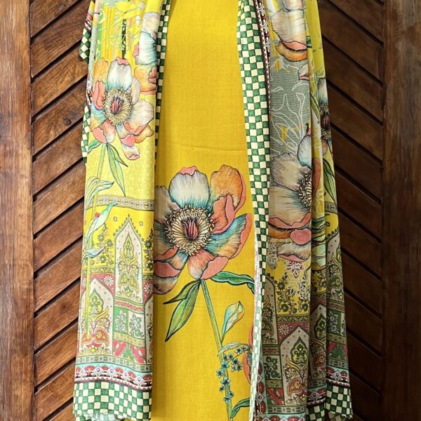 summer-suit-yellow