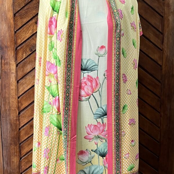 Summer Suit Light Yellow
