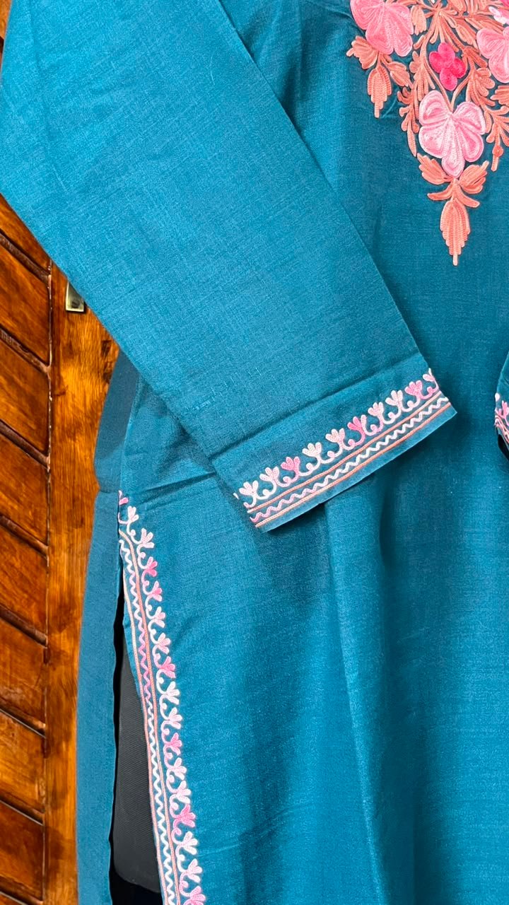 Teal Cotton Kurta with Pink Aari embroidery Detail 1