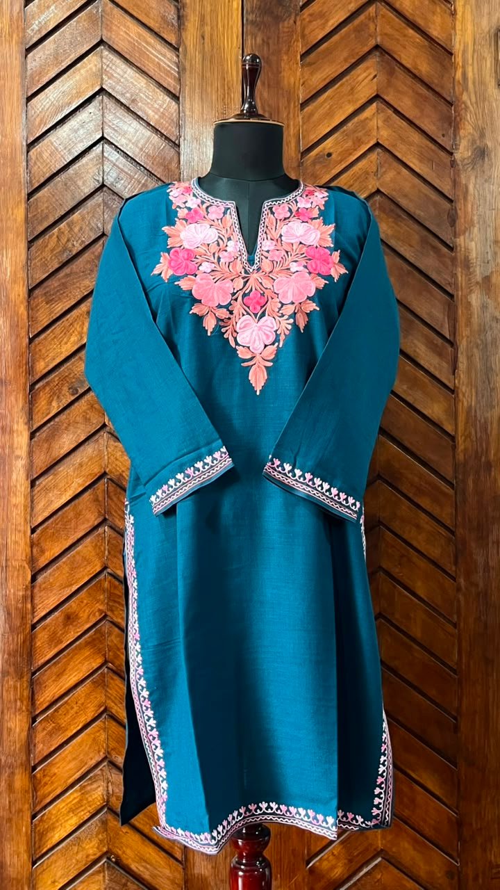 Teal Cotton Kurta with Pink Aari embroidery